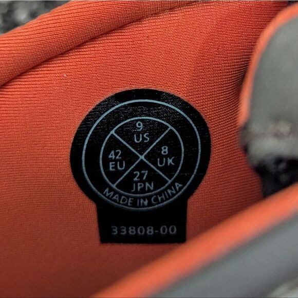 Simms Men's Gray and Black Hiking Boots - Picture 8 of 13